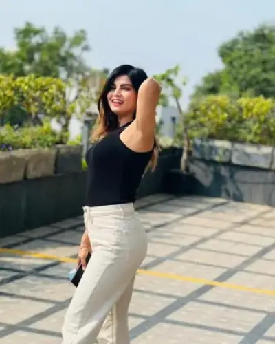 Call Girls Parola Cash On Delivery